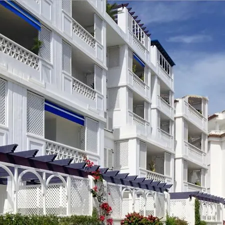 Gaviotas Hotel