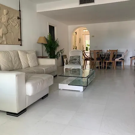 Hotel Gaviotas Marbella